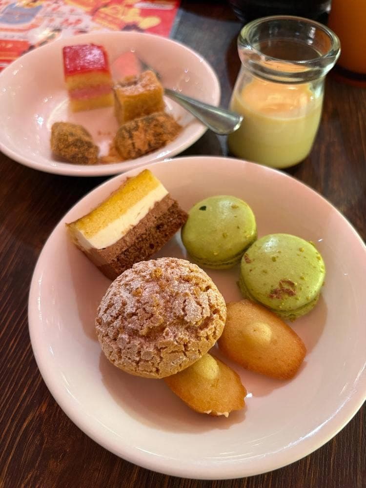 ワールドダイニング シーダパレス 別府温泉 杉乃井ホテル