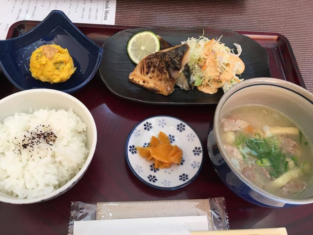 カフェ プラスワン