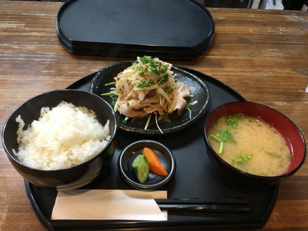 やきとん酒場 とん吉