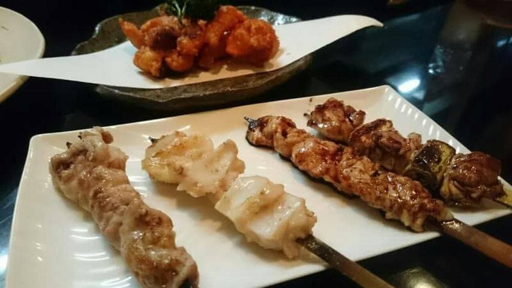 焼鳥でん