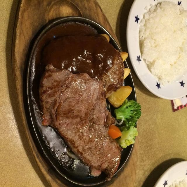 ステーキのどん 上尾店 - サブ画像1