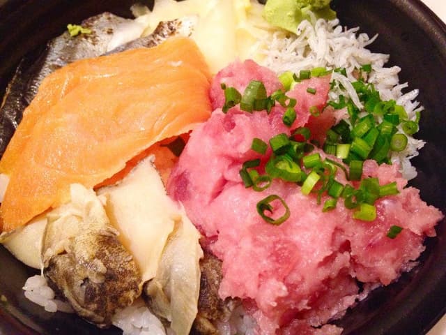 丼丸 信濃町店 - サブ画像1