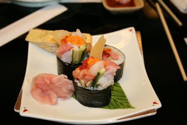 創作料理 きさら寿司 - サブ画像1