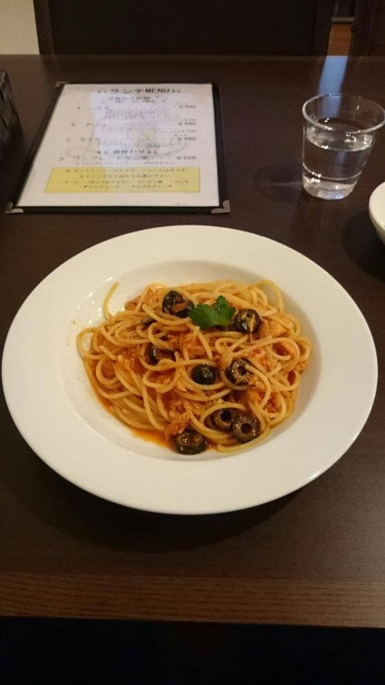 カフェアンドダイニングバー リベルタ