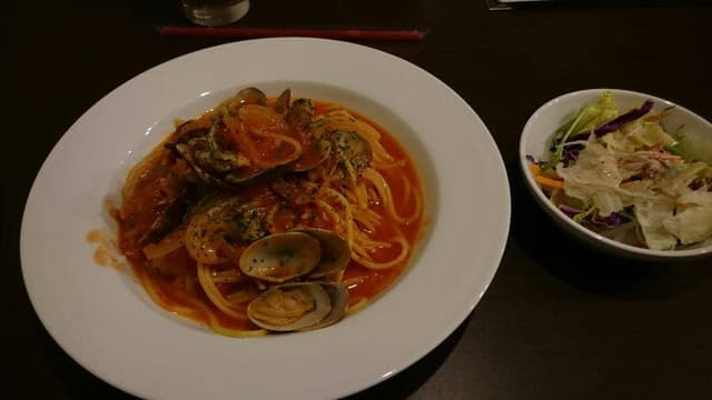 カフェアンドダイニングバー リベルタ - サブ画像1