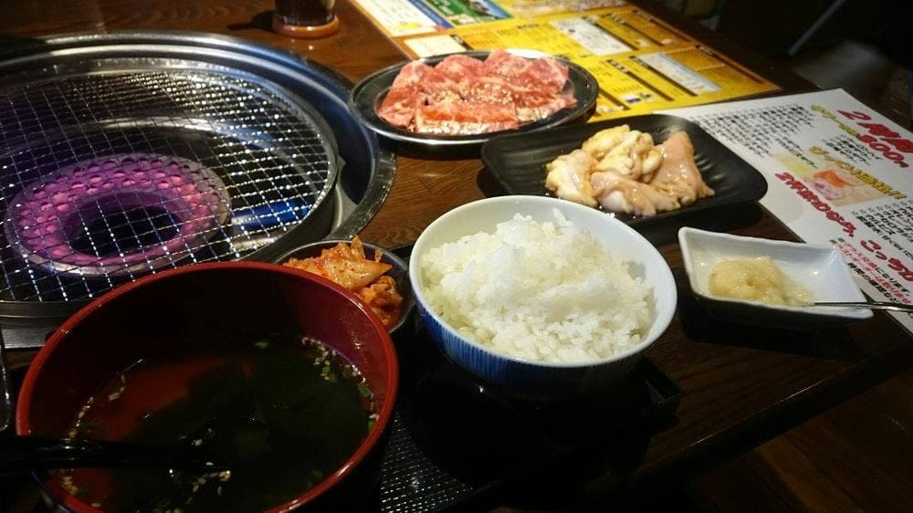 焼肉・ホルモン大