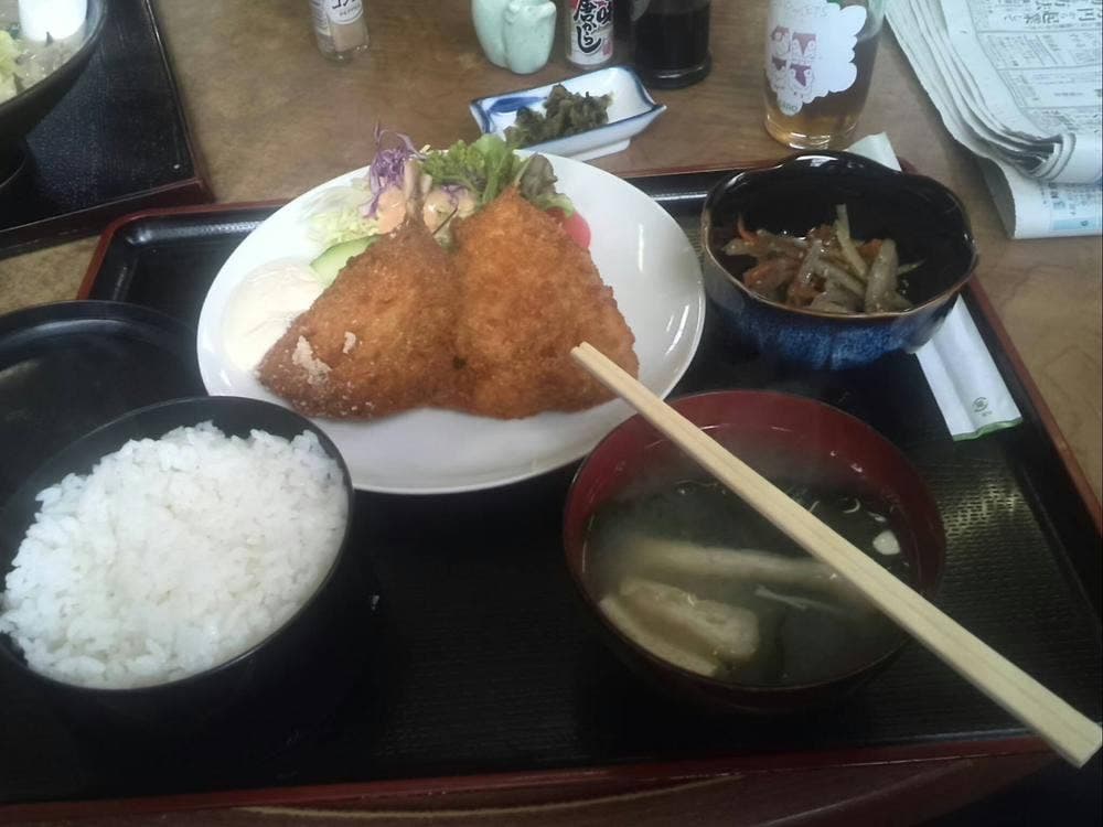 お食事処 味信