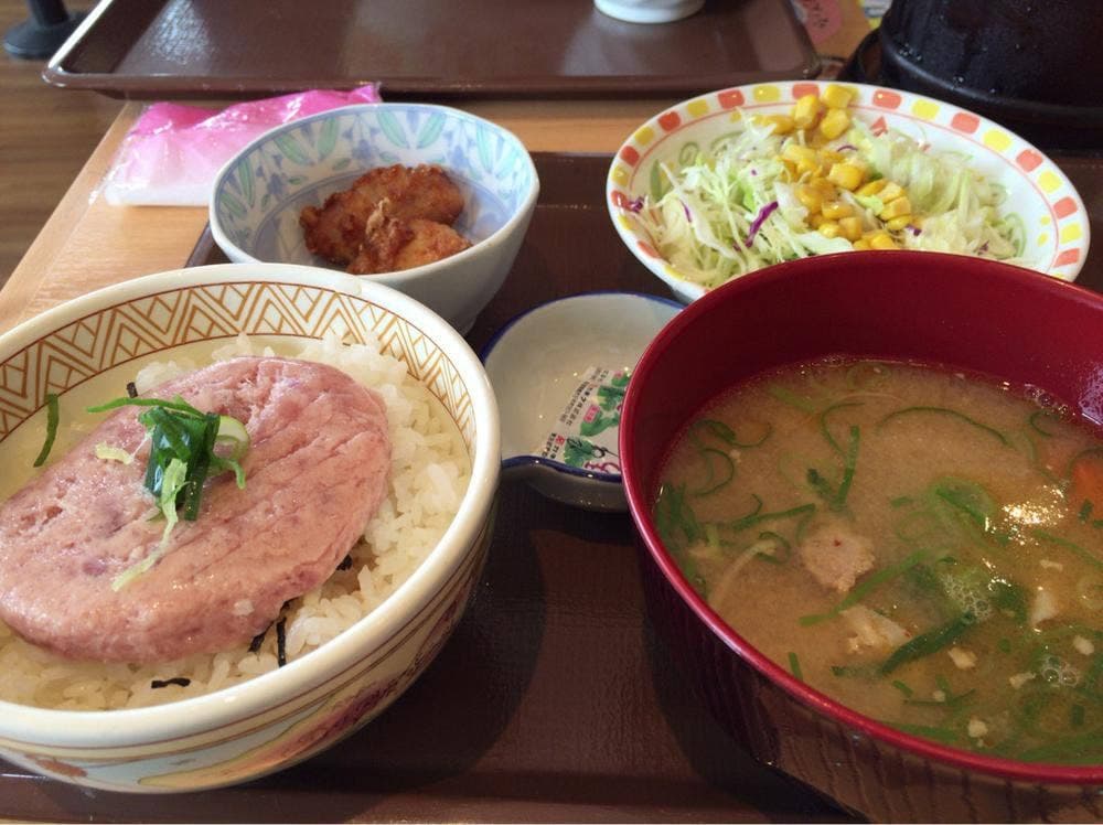 すき家 58号宜野湾大謝名店