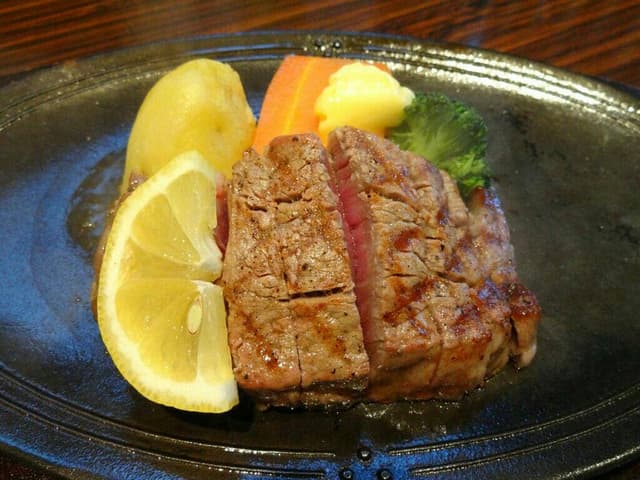 ステーキはうす 珍や 地行店 - サブ画像3