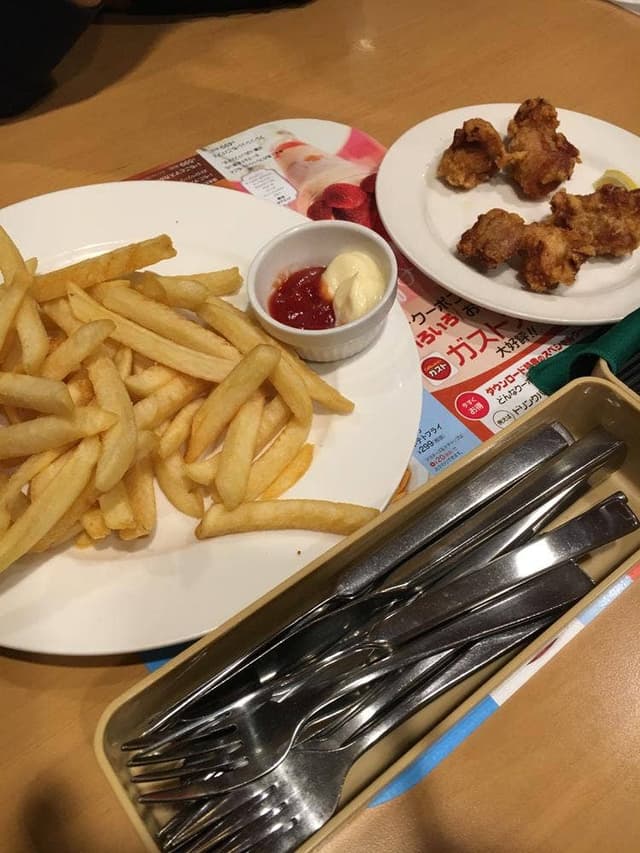 ガスト 見附店 - サブ画像2
