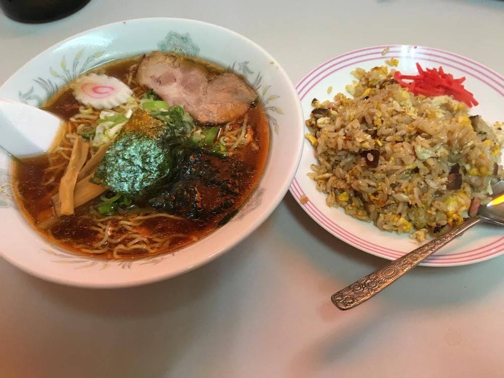 みよし屋食堂