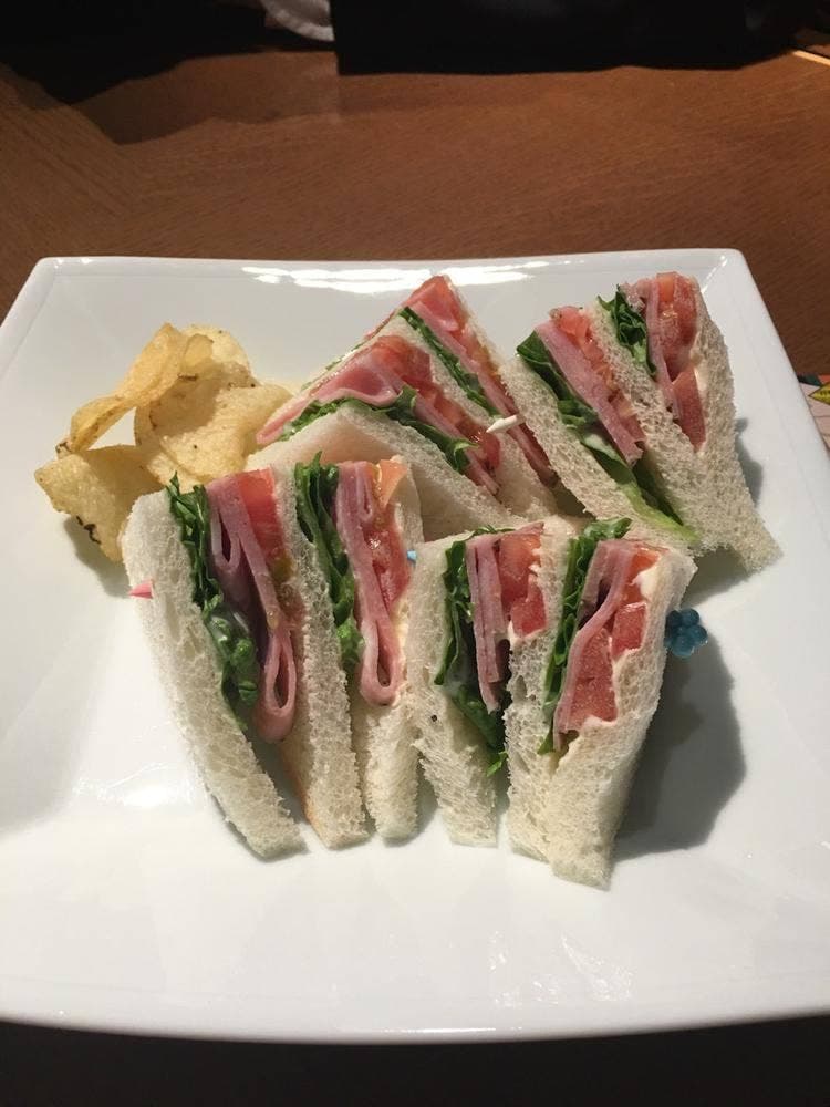 オークララウンジ 博多座
