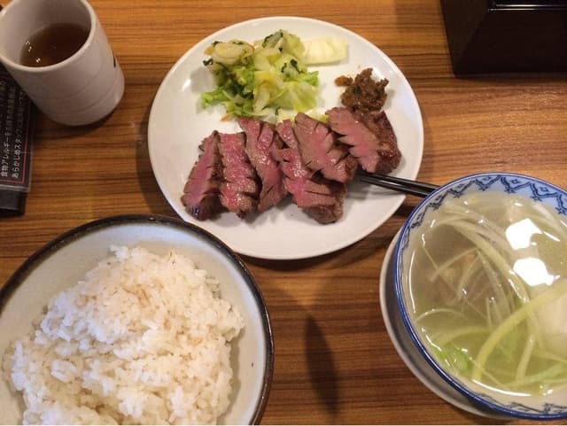 牛たん炭焼 利久 泉中央店 - サブ画像3