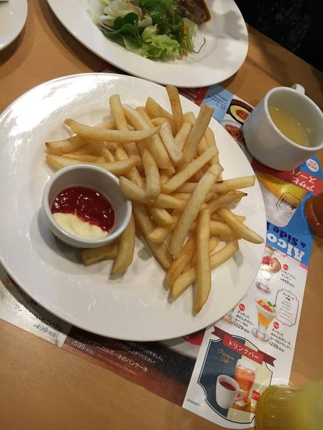 ガスト 見附店 - サブ画像3