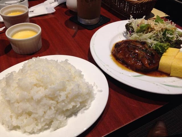 サイフォン式珈琲の店 三番館 江坂公園店 - サブ画像1