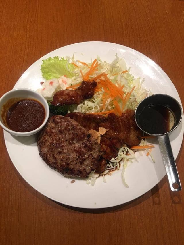 グリルカキヤス イオンモール大高店 - サブ画像1