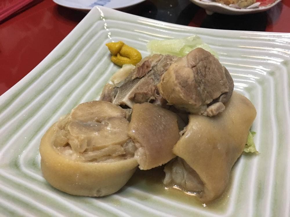 酒肴 紅