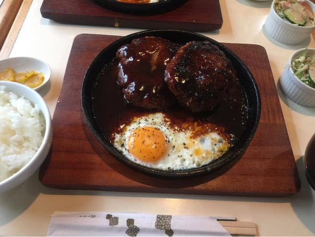 カフェ ラ・ルーン・ド・エスト - サブ画像1