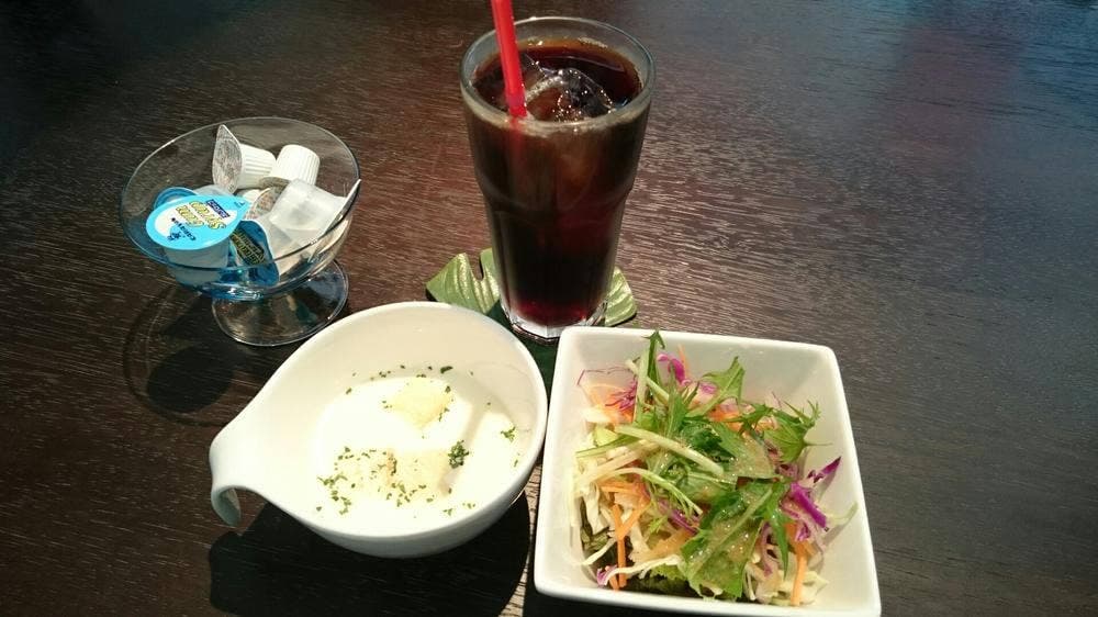 Heal Cafe & Dining BOND