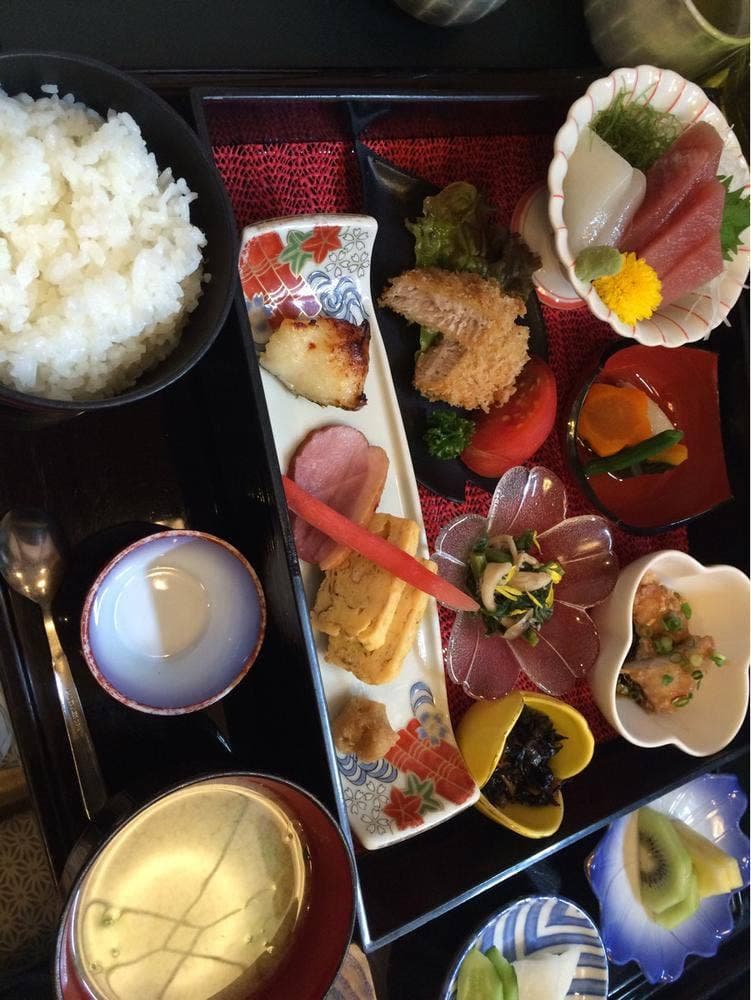 和風れすとらん 桃川