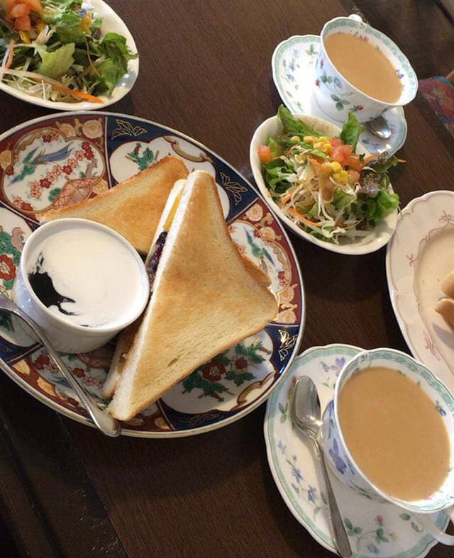 山鳩珈琲店 - サブ画像1