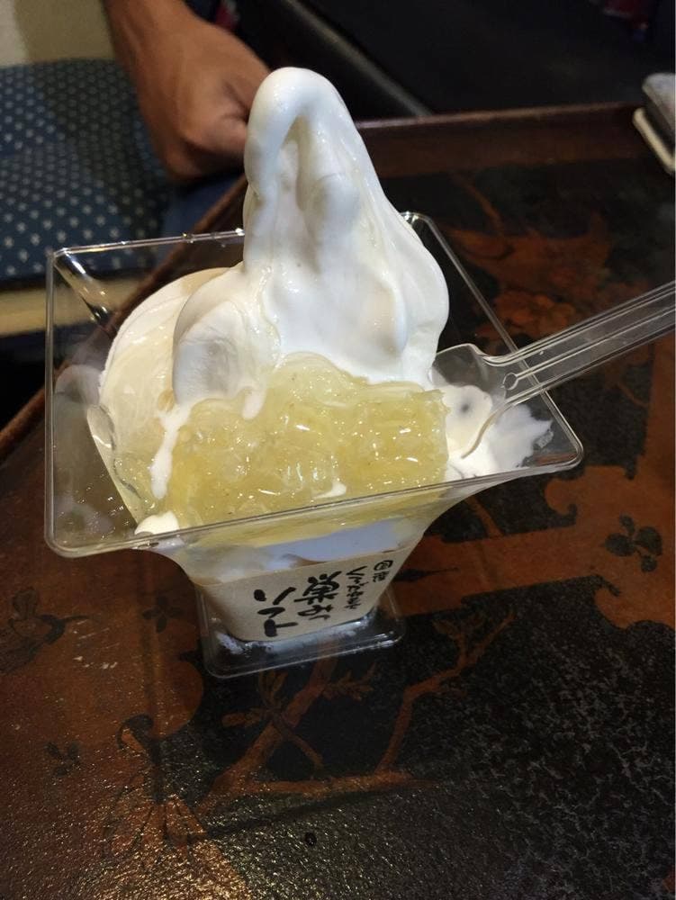 みつばち工房 ゆふいん花の道