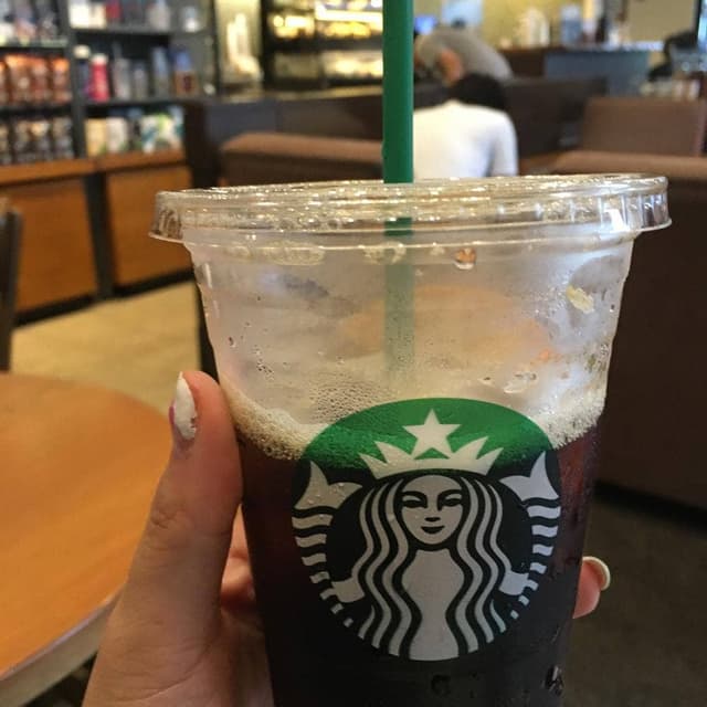 スターバックス コーヒー 千葉美浜店 - サブ画像2