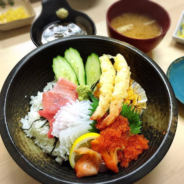 吉田鮮魚店 - サブ画像1