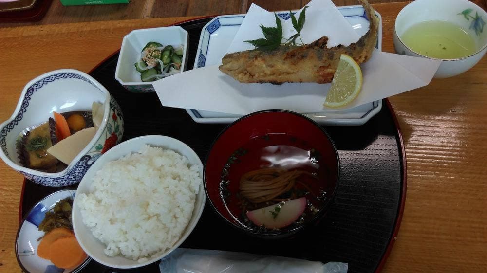 せちばる やまめの里 清流庵
