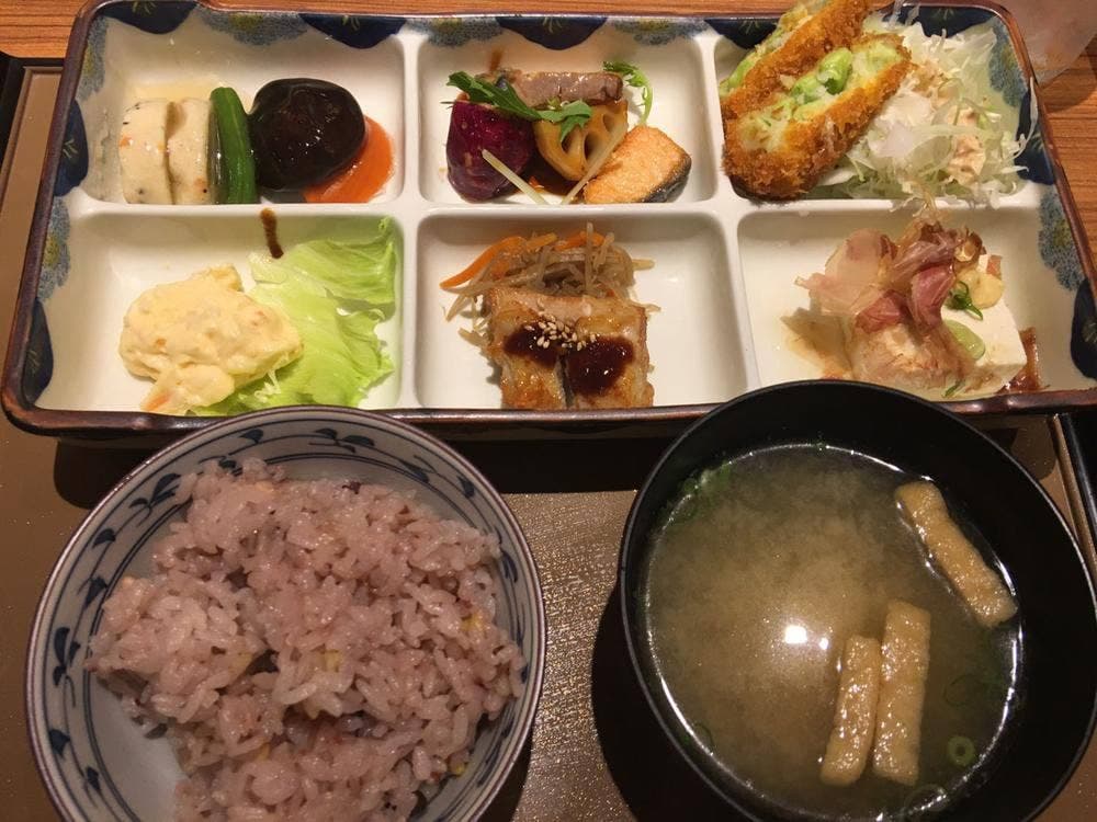 やよい軒 彦根店