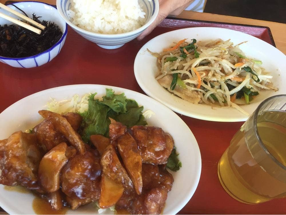 まいどおおきにきつき三川食堂