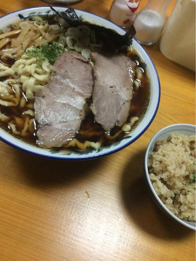 ケンちゃんラーメン 大山支店 - サブ画像1