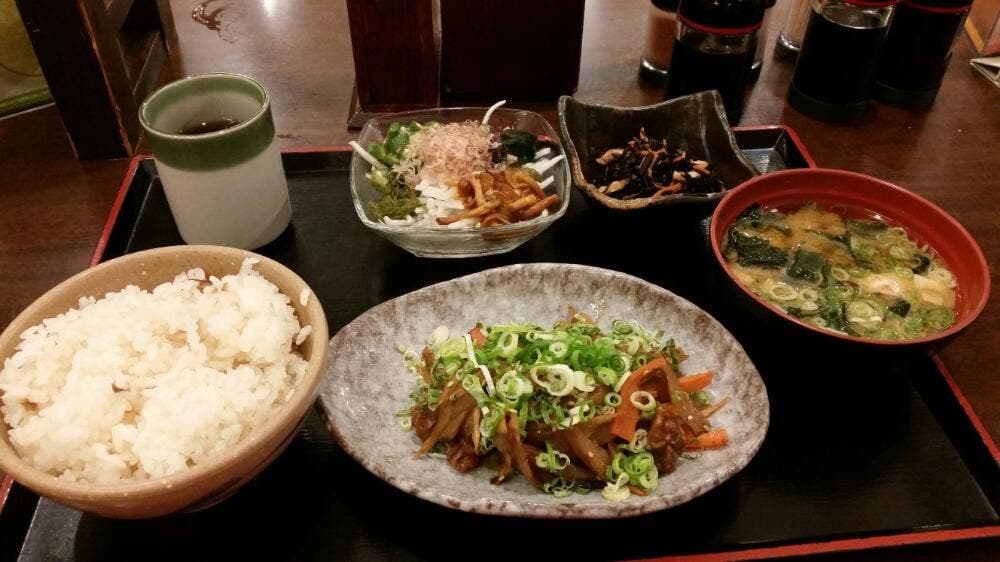 ザめしや 津南郊店