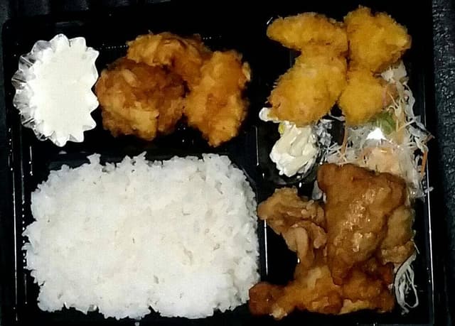 ポッポおじさんの大分からあげ 日田駅前店 - サブ画像2