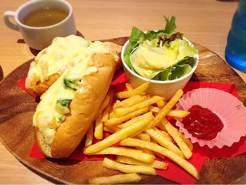 Cafe Lagoon