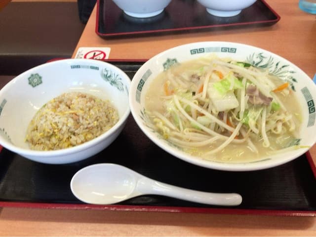 日高屋 小田急マルシェ愛甲石田駅前店 - サブ画像1