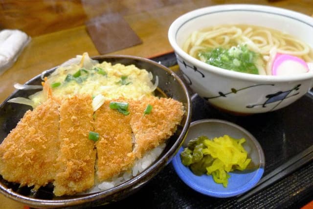 かめや 大洲店 - サブ画像3