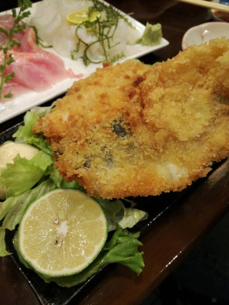 食事処 なるとや