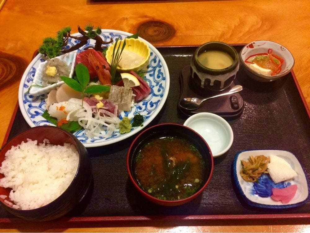 割烹 若ざわ 富海亭