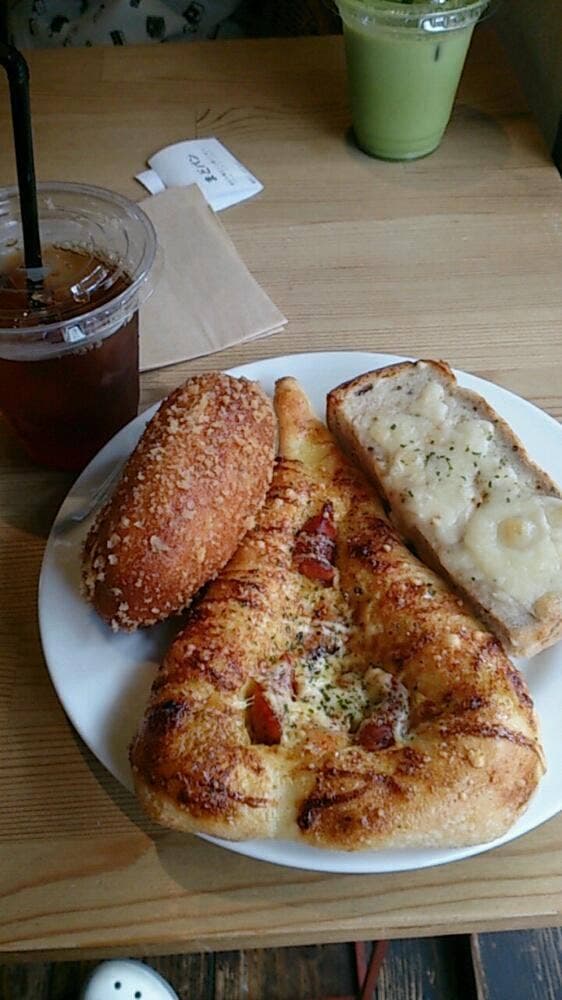 まどパン・まどカフェ 江津本店