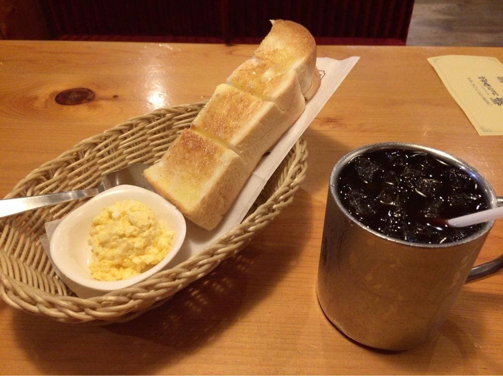 コメダ珈琲店 本町店