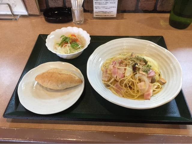 洋食処 トレモロ - サブ画像2