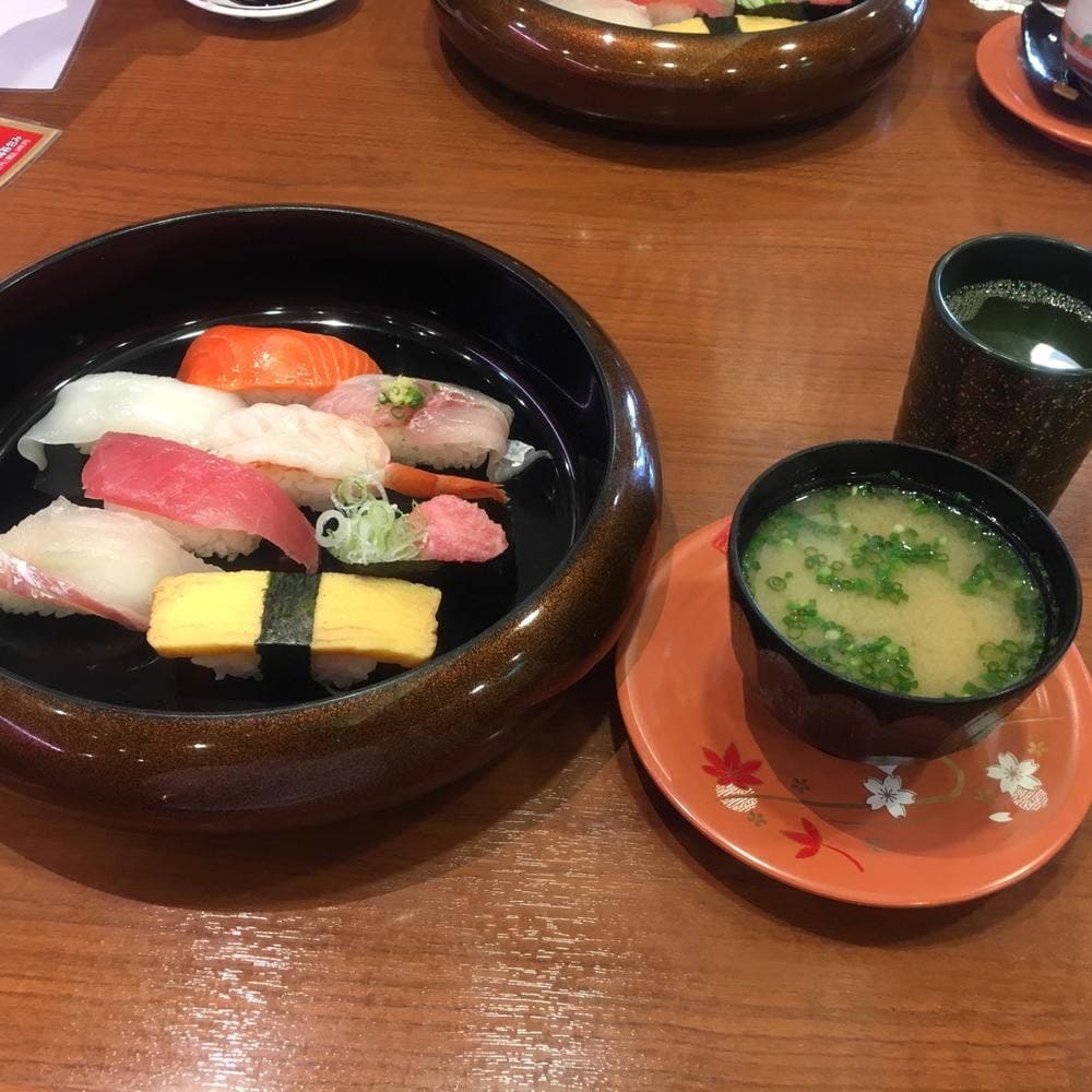 すし大臣 八女インター店