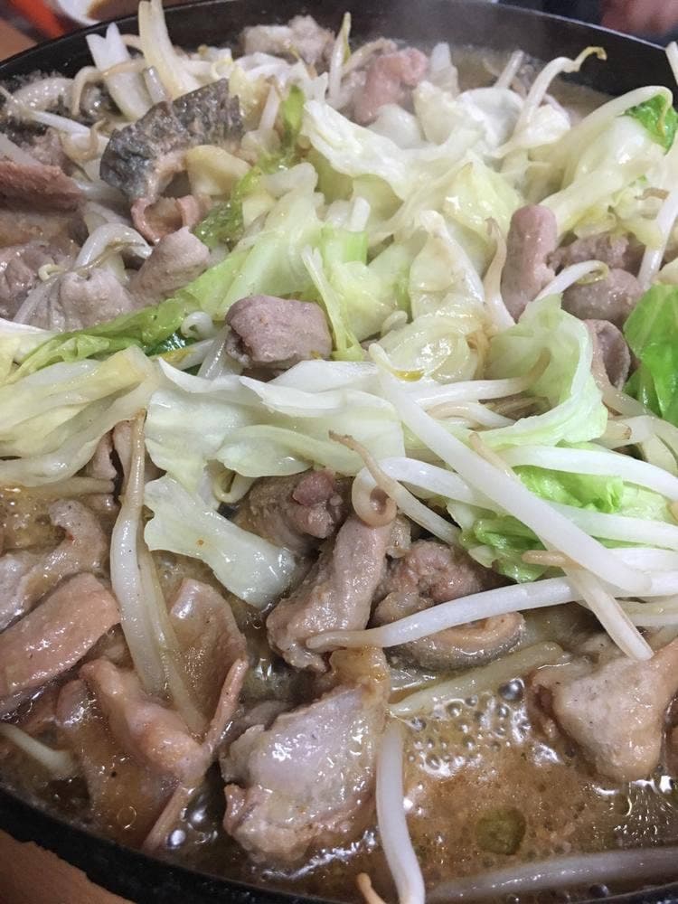 とだや