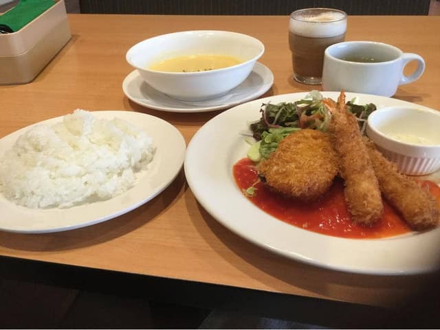 Cafe レストラン ガスト 北綾瀬店 - サブ画像1