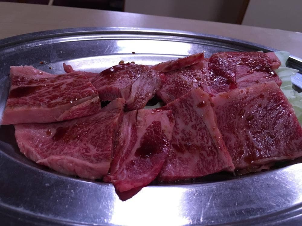 焼肉 かつ山