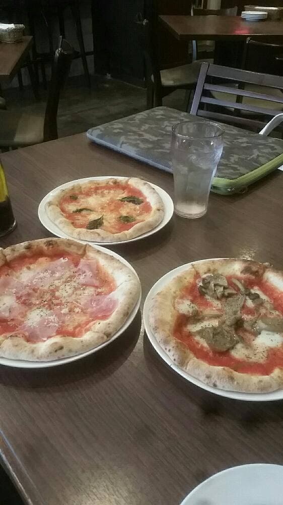 PIZZERIA BAR NAPOLI 沖縄久茂地交差点本店 - サブ画像2