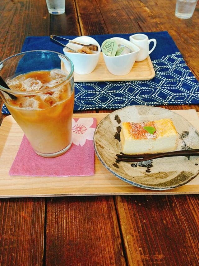地酒屋&カフェ TAKAIWA - サブ画像3