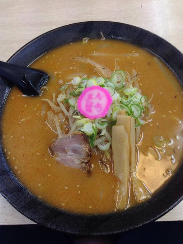 ラーメンさんぱち千歳店 - サブ画像1