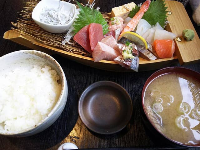 すし道楽 本店 - サブ画像1
